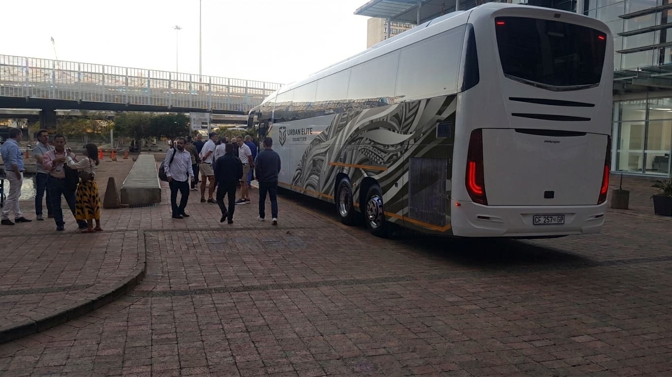 60-Seater Grand Luxury Touring Coach Exterior
