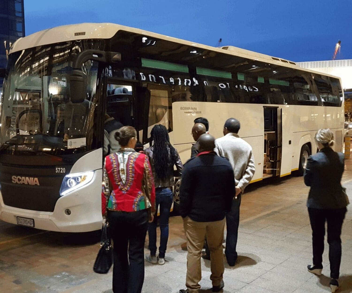 52 Seater Luxury Coach