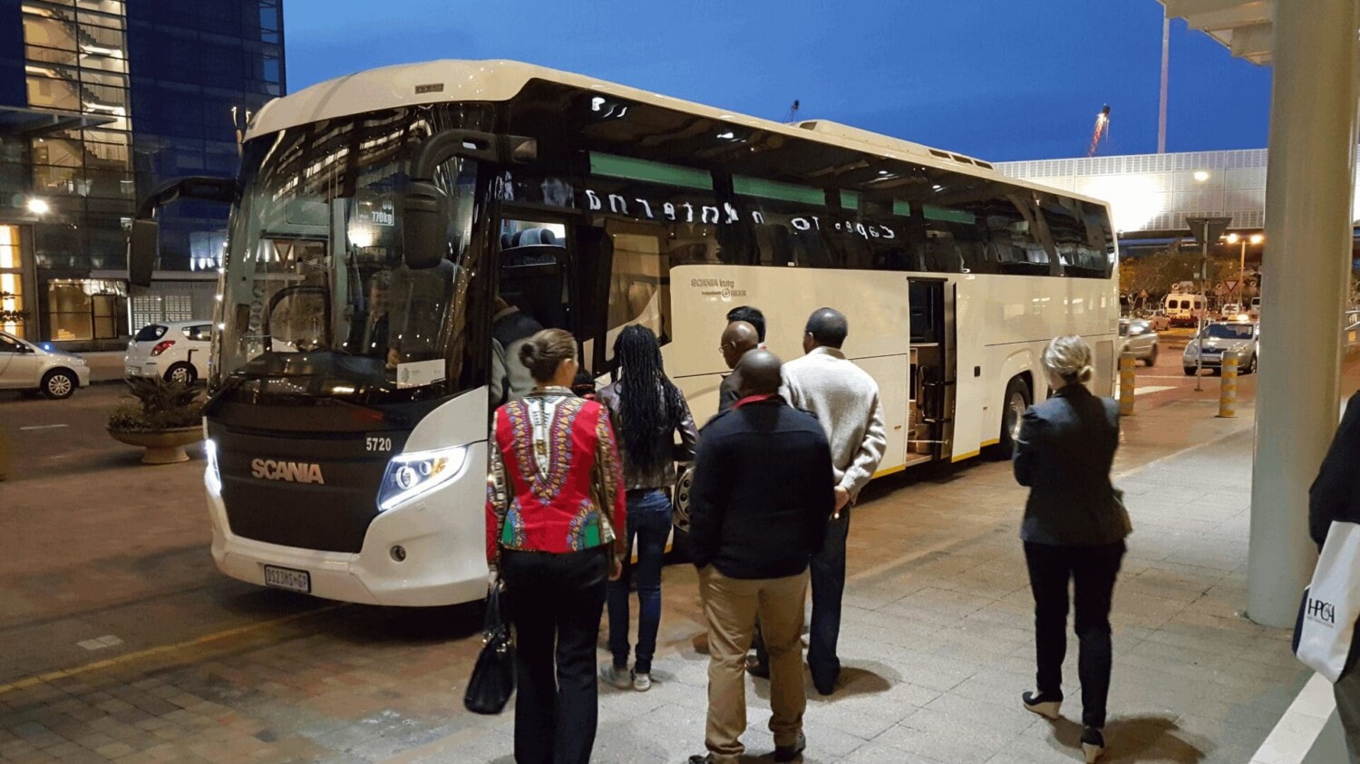 52 Seater Luxury Coach