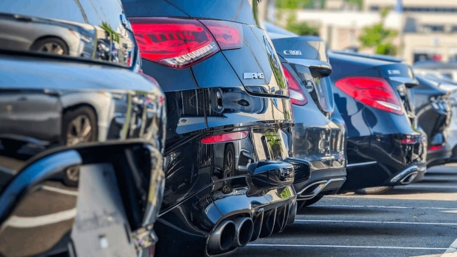 Car Rental Mercedes Benz Sedans parking